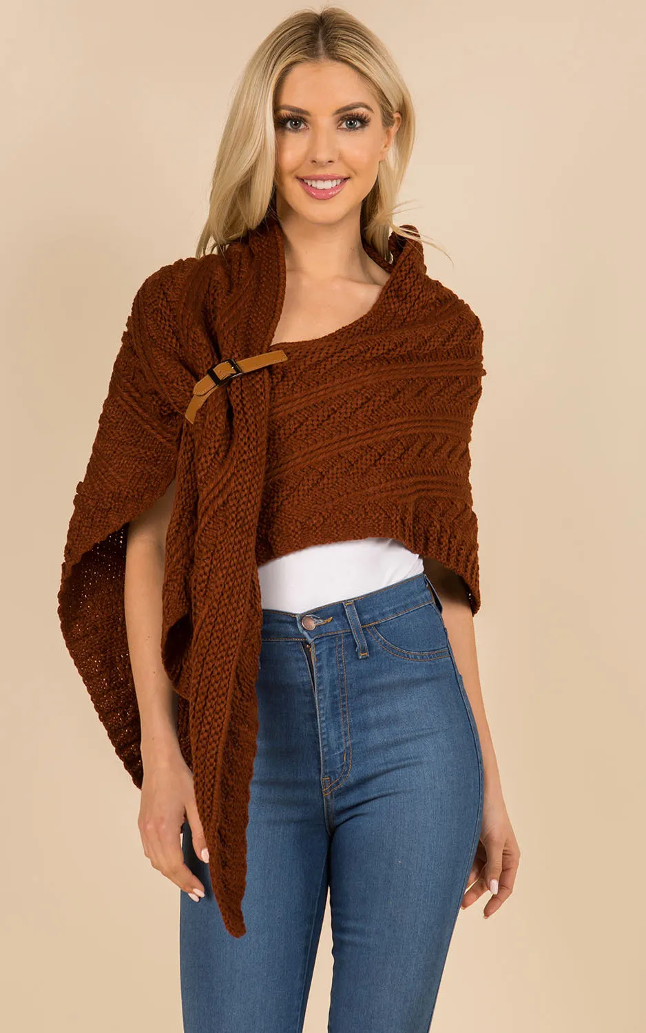 SA3318 Cable Knit Shawl w/veg Leather Buckle