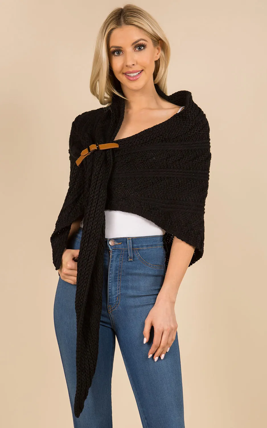 SA3318 Cable Knit Shawl w/veg Leather Buckle